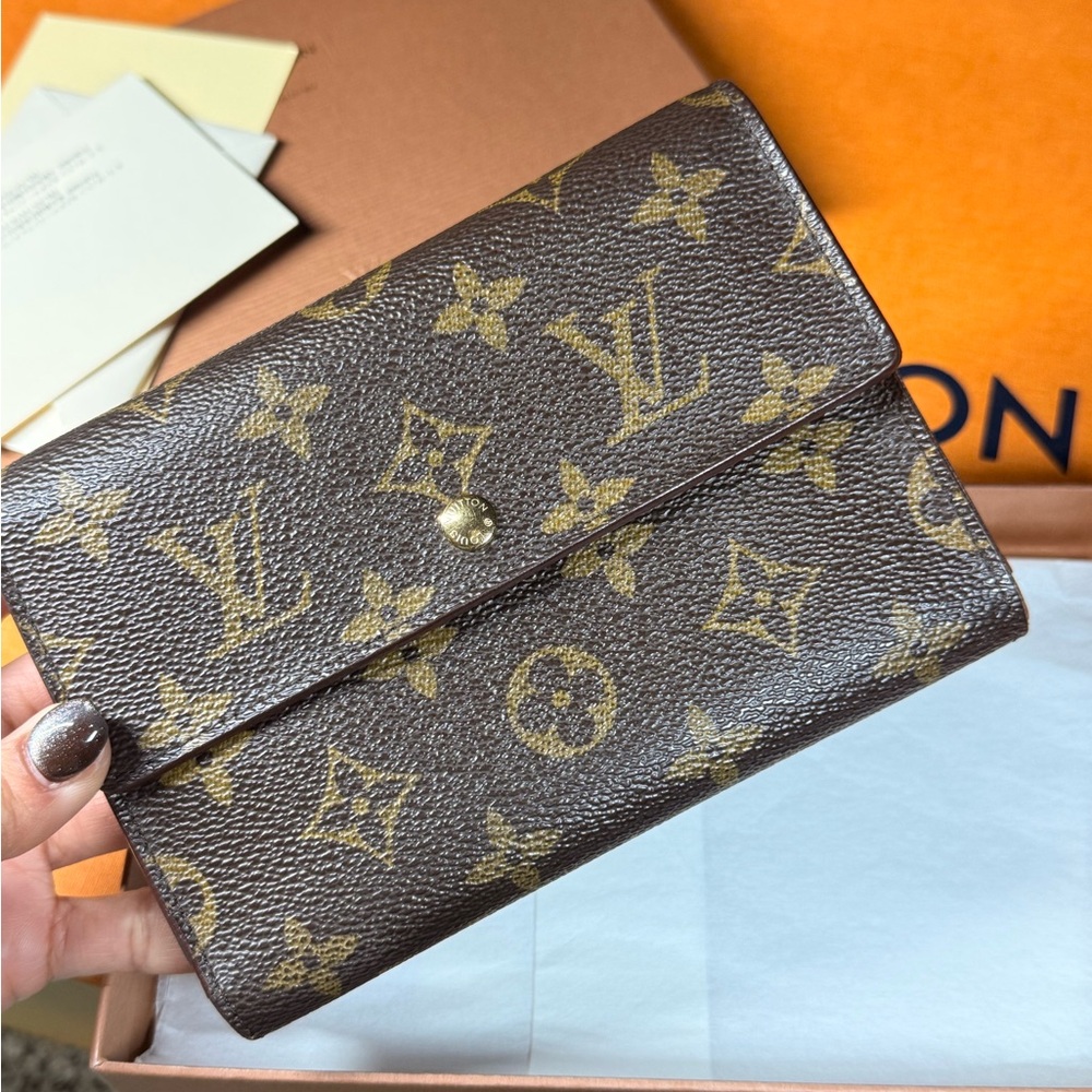 Authentic Vintage Louis Vuitton Tressor Monogram Wallet - Full Inclusion